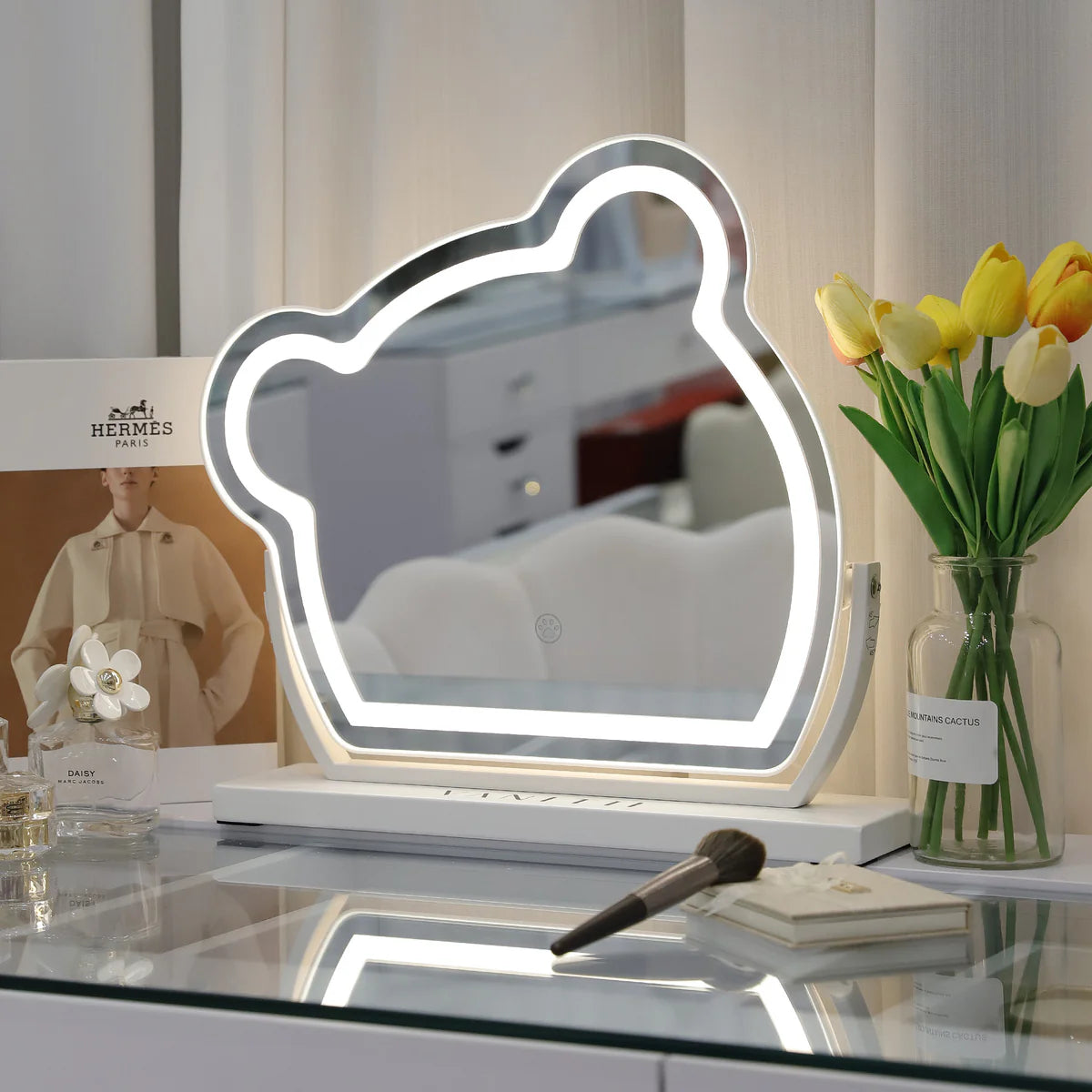 VanitiGlow Bear – LED Vanity Mirror with Touch Control