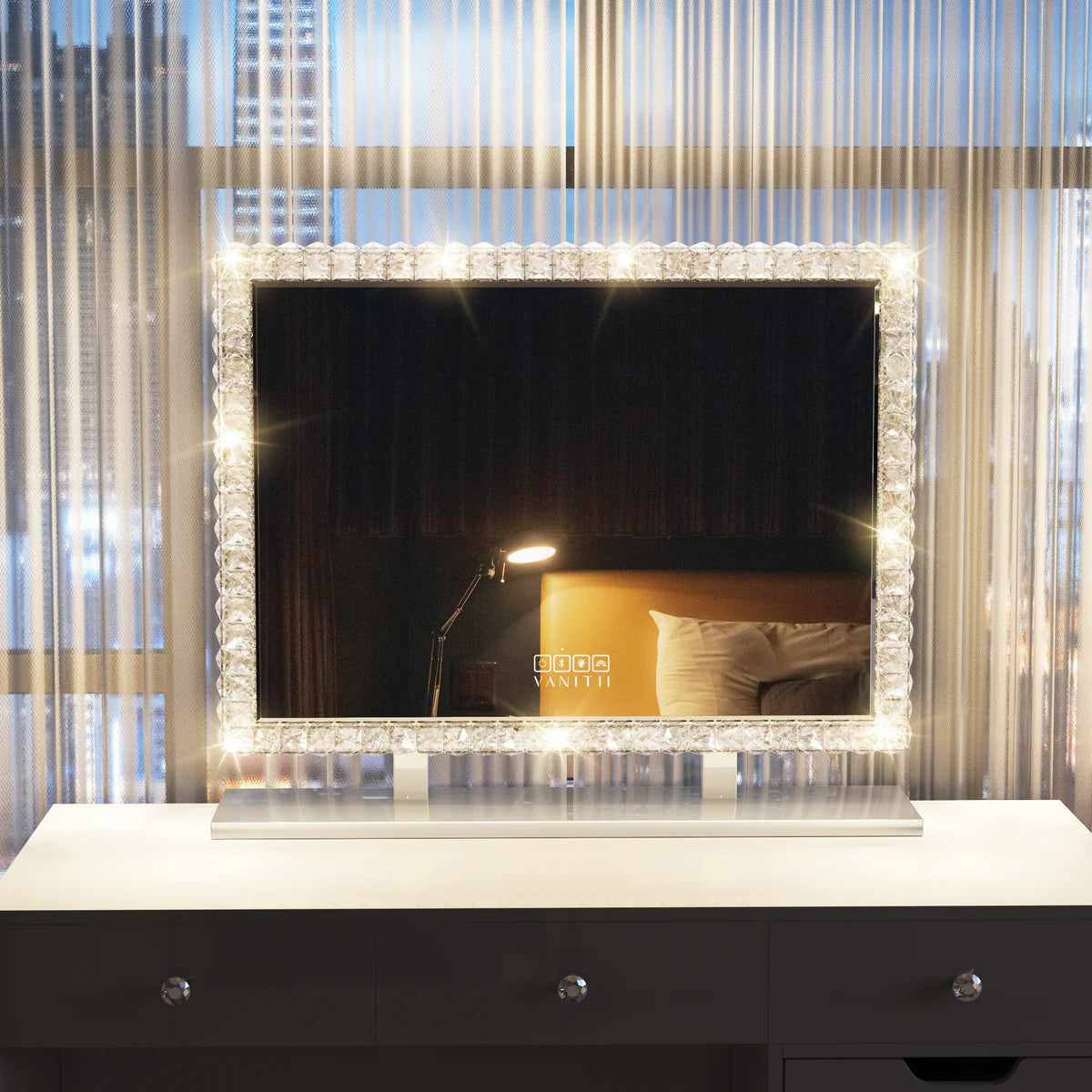 VanitiGlow Gem – Diamond LED Vanity Mirror