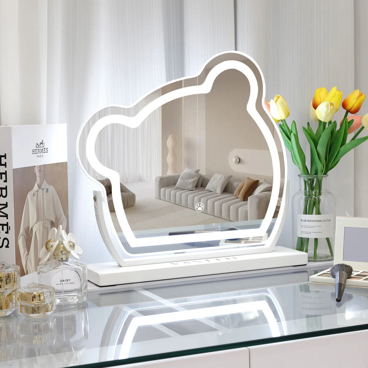 VanitiGlow Bear – LED Vanity Mirror with Touch Control