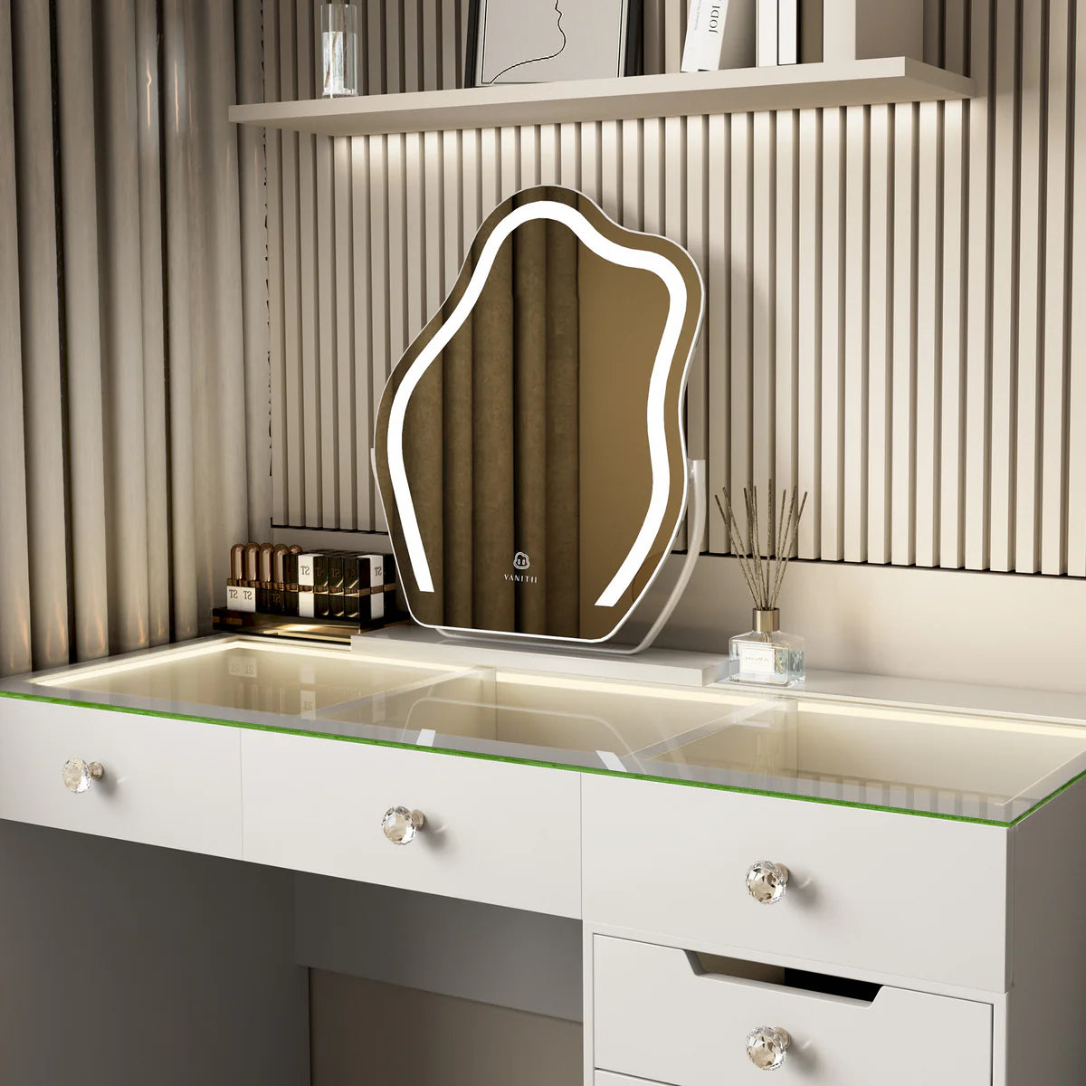 VanitiGlow Cloud – LED Vanity Mirror with Touch Control